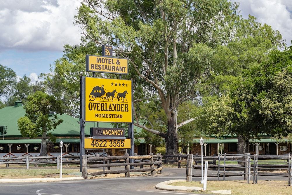 Overlander Homestead Motel Roma Bagian luar foto