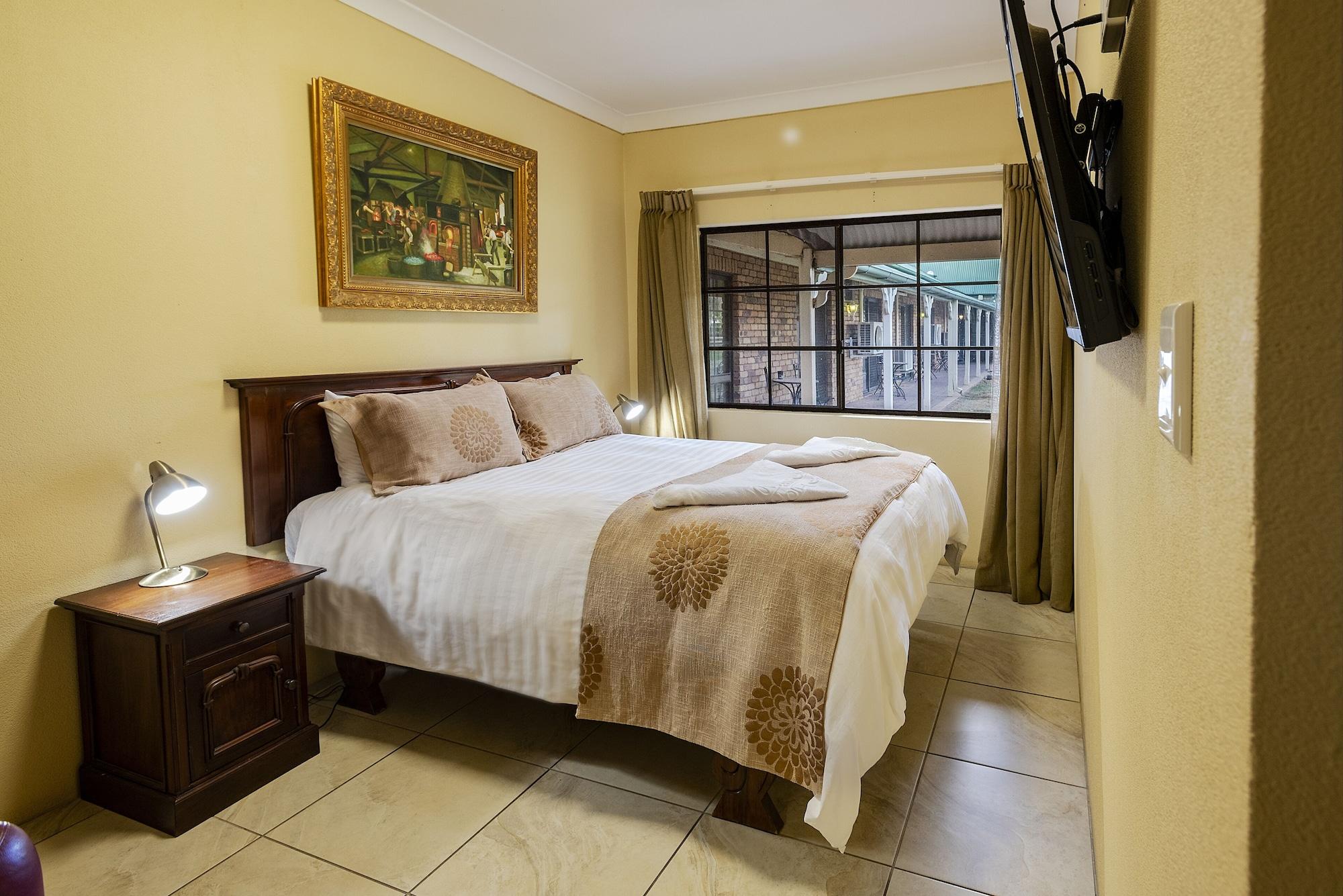Overlander Homestead Motel Roma Bagian luar foto
